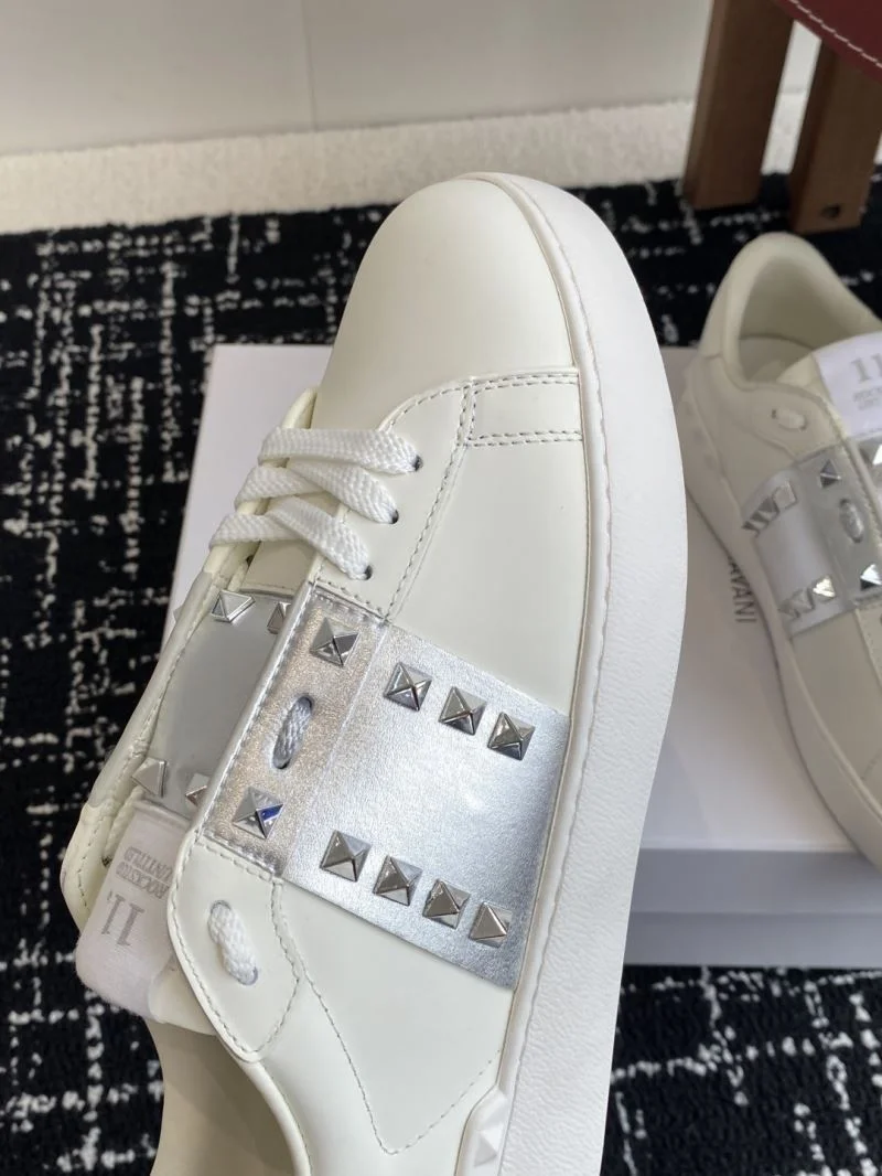 Comfortable Valentino Rockstud Untitled Shoes 36111