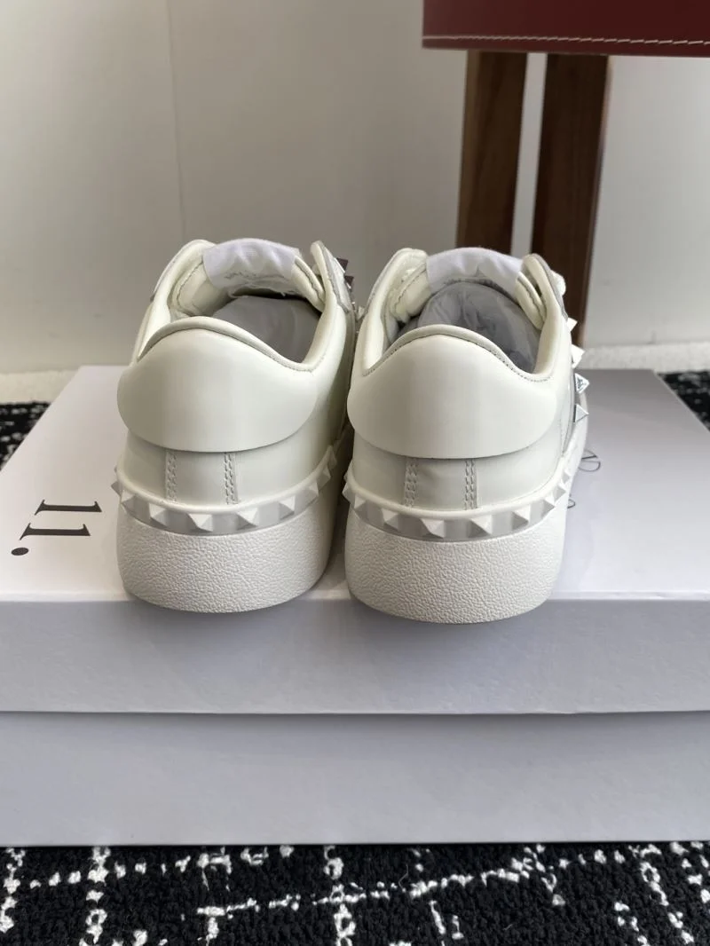 Comfortable Valentino Rockstud Untitled Shoes 36111