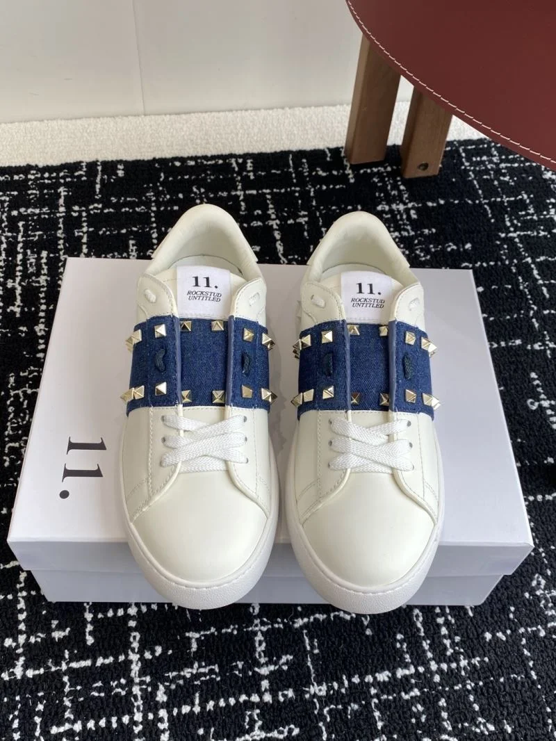 Youthful Valentino Rockstud Untitled Shoes 36113