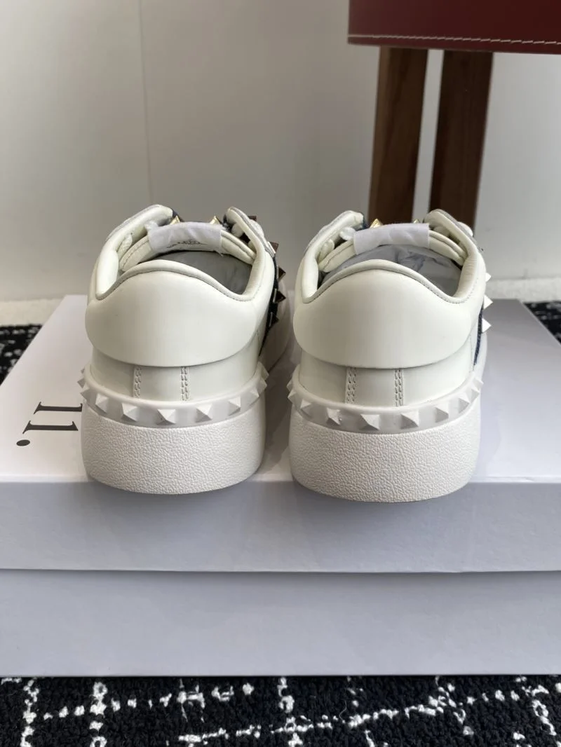 Youthful Valentino Rockstud Untitled Shoes 36113
