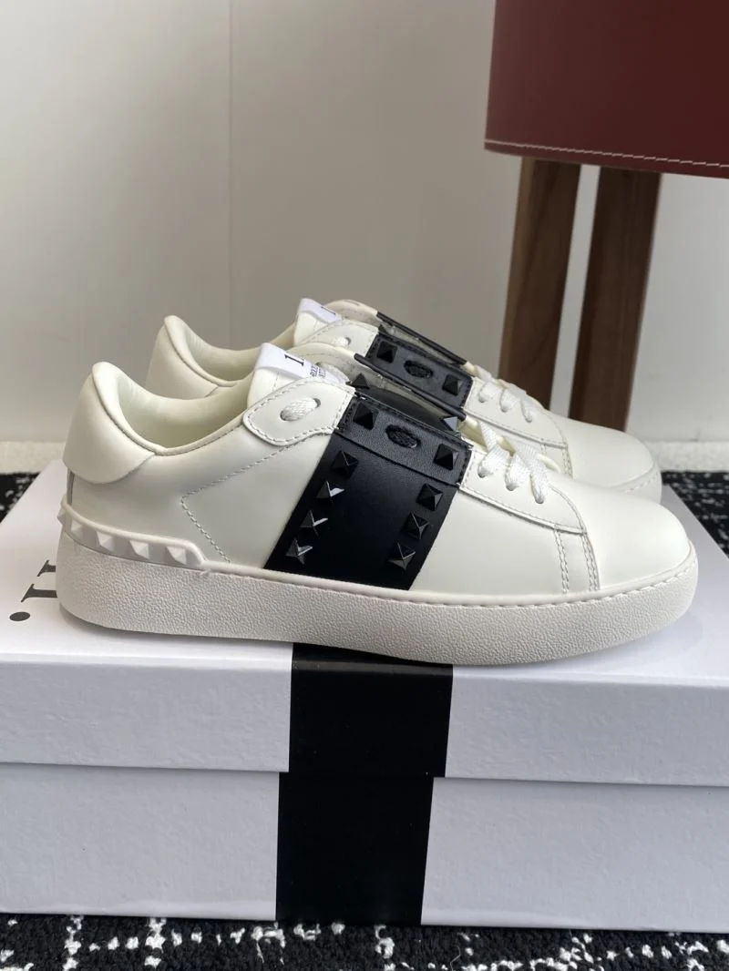 Valentino Rockstud Untitled Shoes ZeroBulk 36124