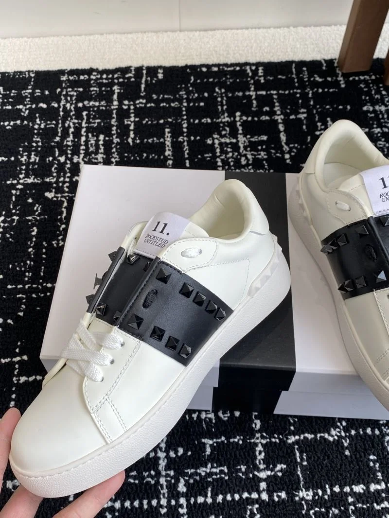 Valentino Rockstud Untitled Shoes ZeroBulk 36124