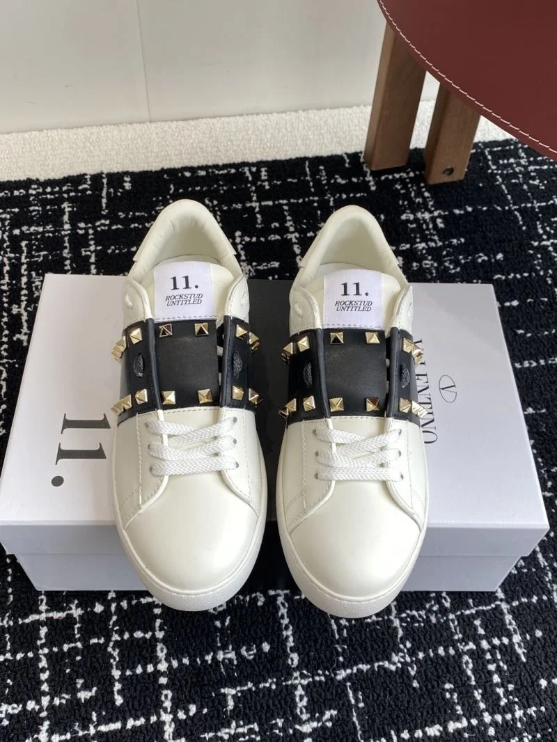 OnTrend Valentino Rockstud Untitled Shoes 36119