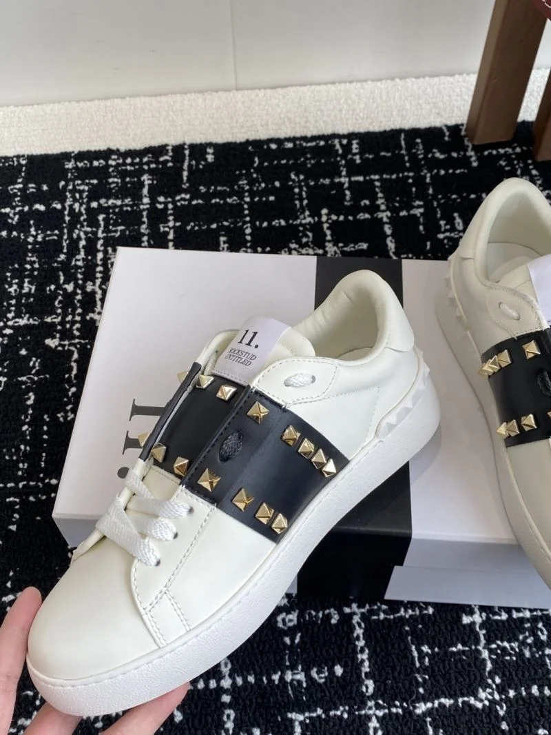 OnTrend Valentino Rockstud Untitled Shoes 36119