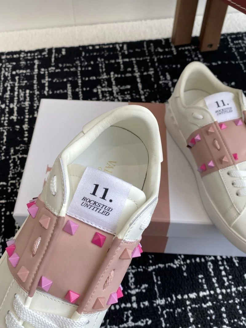 EasyMatch Valentino Rockstud Untitled Shoes 36121