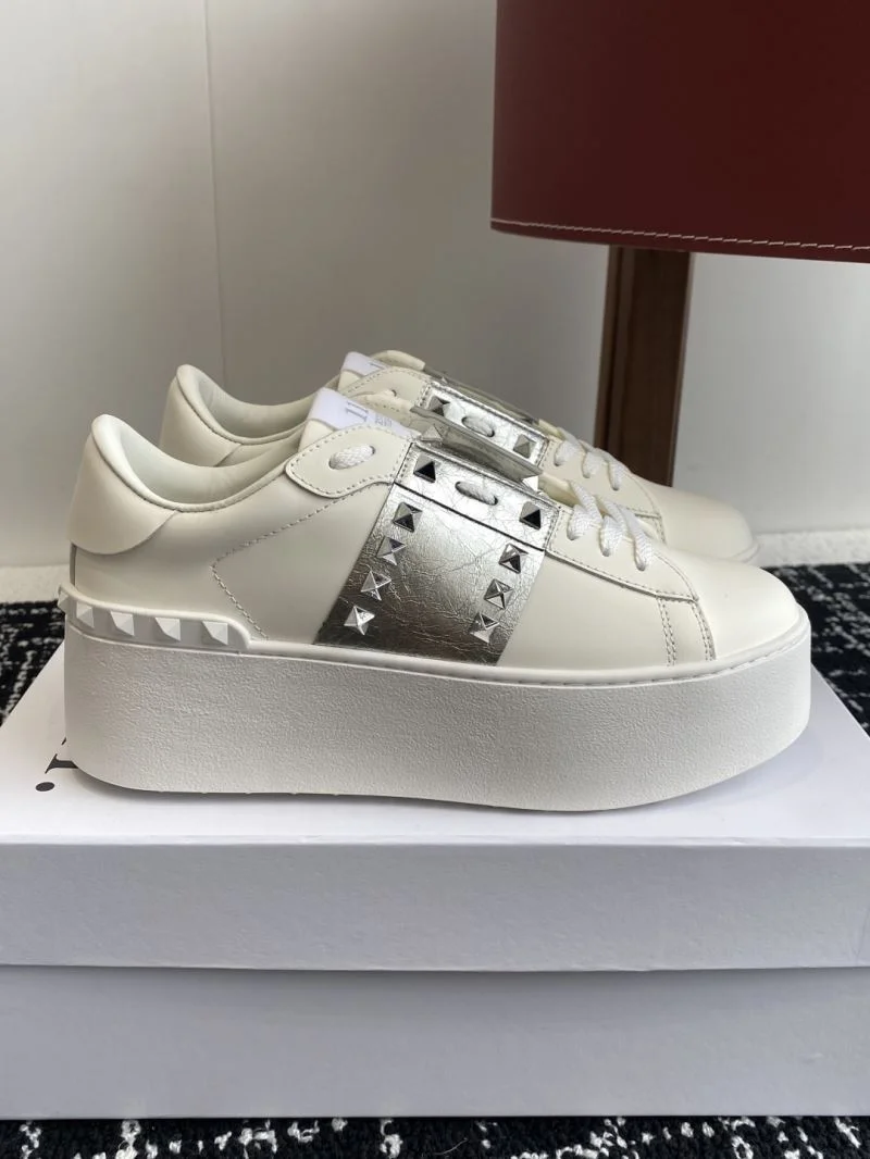 Valentino Rockstud Untitled Shoes FreshLook 36114