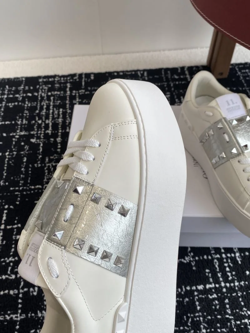 Valentino Rockstud Untitled Shoes FreshLook 36114