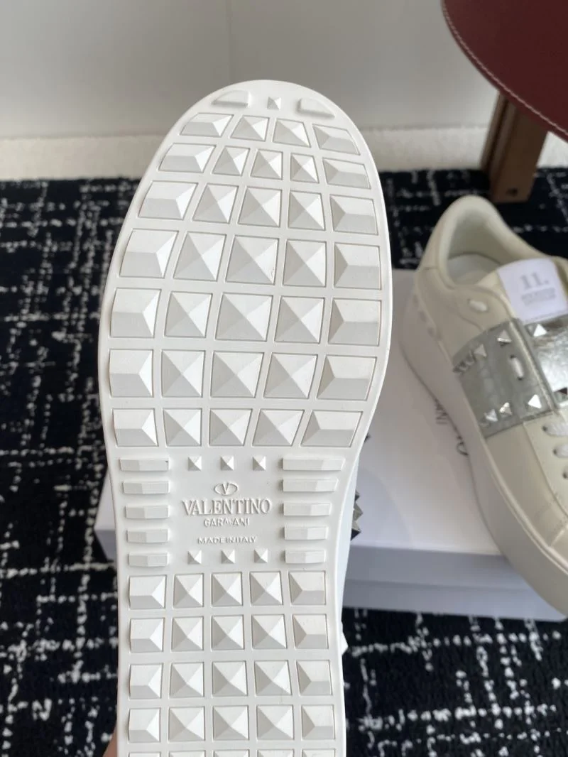 Valentino Rockstud Untitled Shoes FreshLook 36114