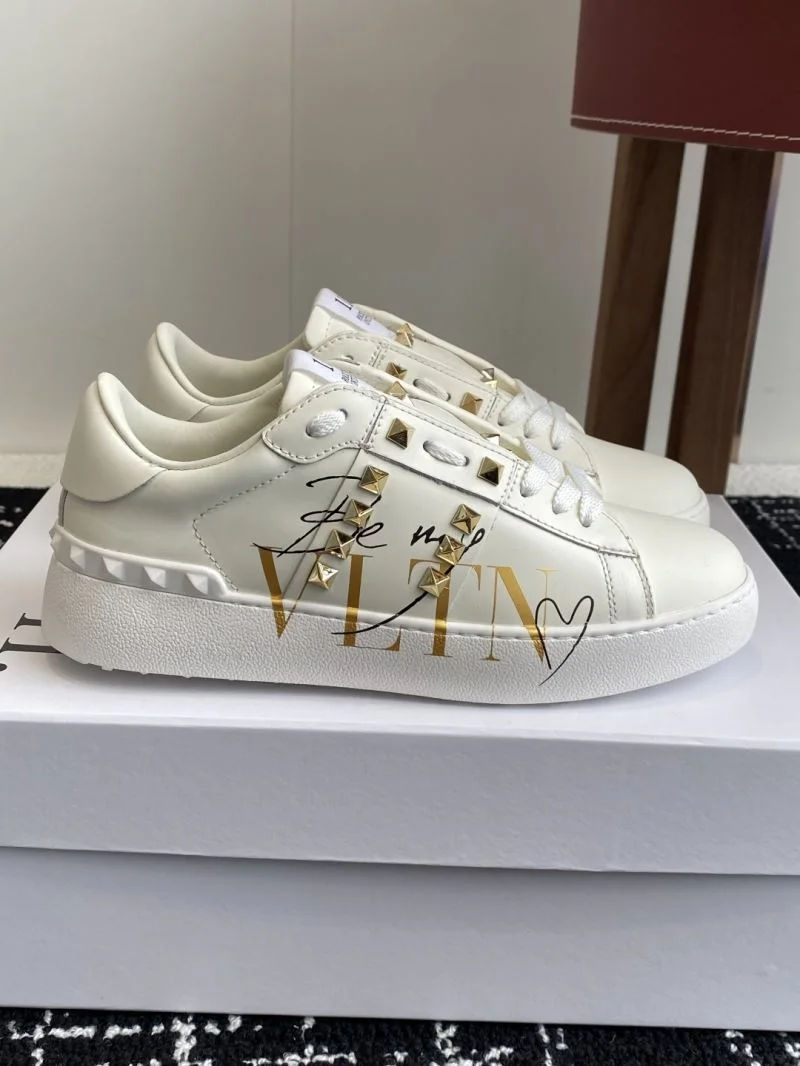 Sophisticated Valentino Rockstud Untitled Shoes 36115