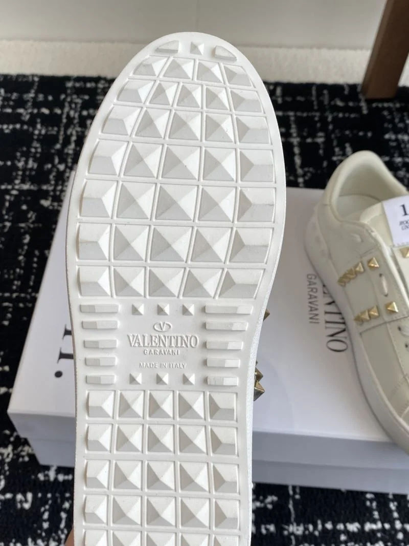 Sophisticated Valentino Rockstud Untitled Shoes 36115