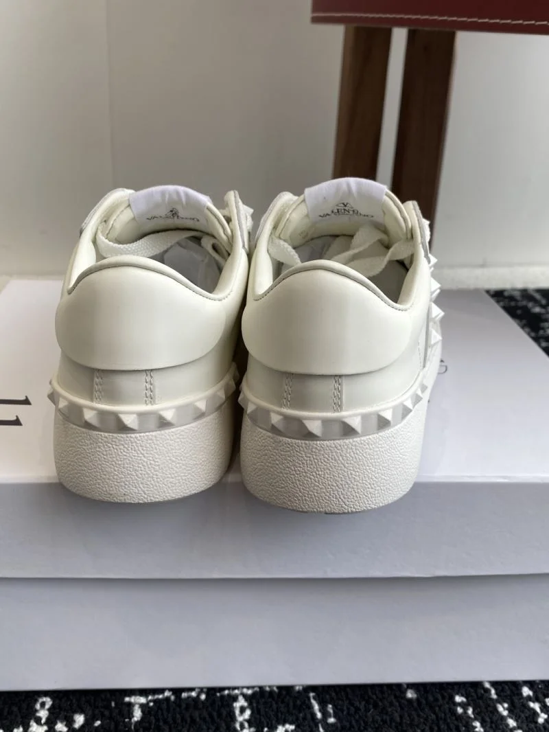 Sleek Valentino Rockstud Untitled Shoes 36125