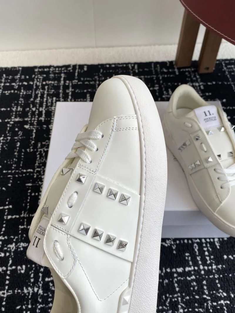 Valentino Rockstud Untitled Shoes Neat 36116