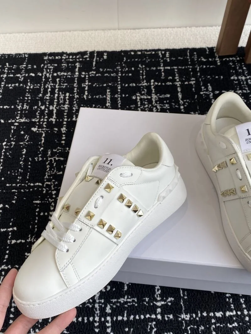 FlexibleFit Valentino Rockstud Untitled Shoes 36110