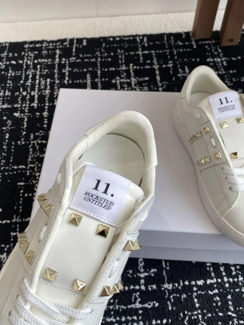 FlexibleFit Valentino Rockstud Untitled Shoes 36110