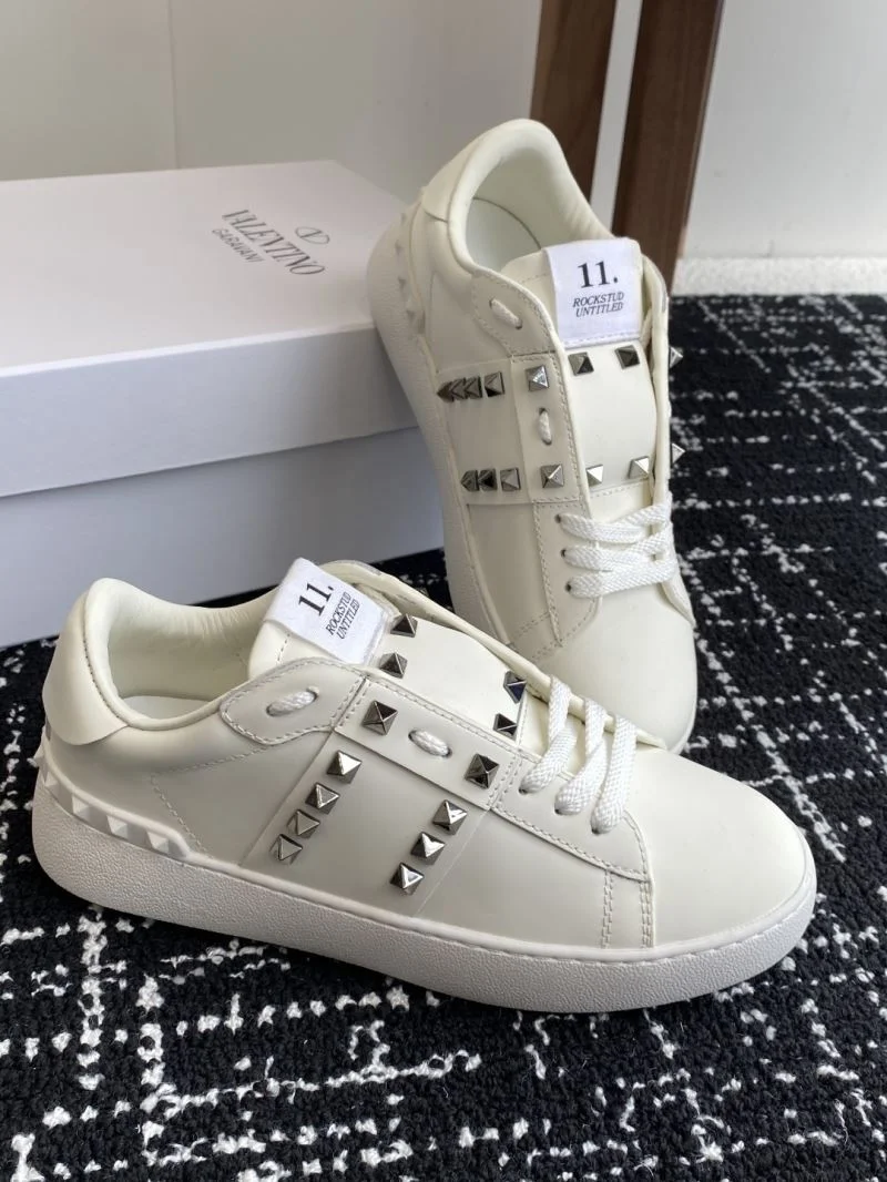 Valentino Rockstud Untitled Shoes WaterResistant 36101