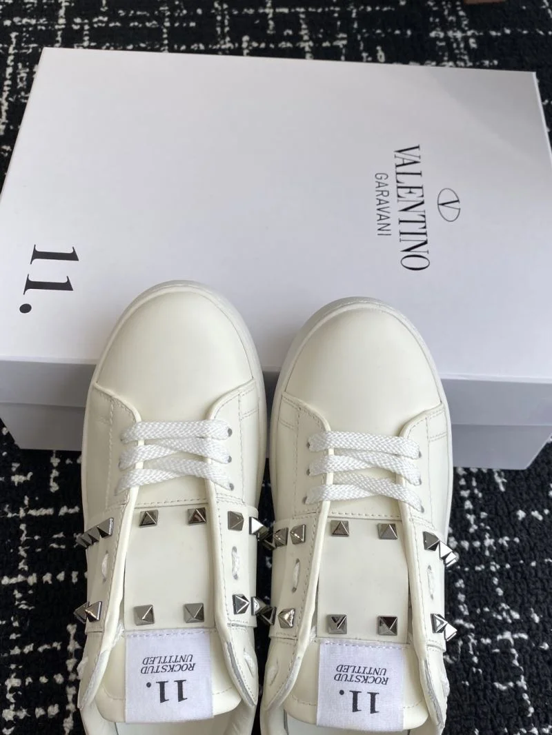 Valentino Rockstud Untitled Shoes WaterResistant 36101
