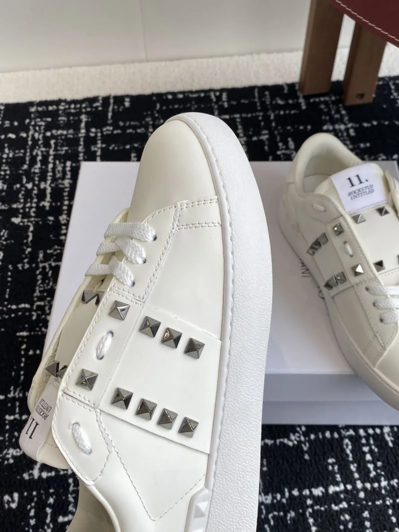 Valentino Rockstud Untitled Shoes WaterResistant 36101