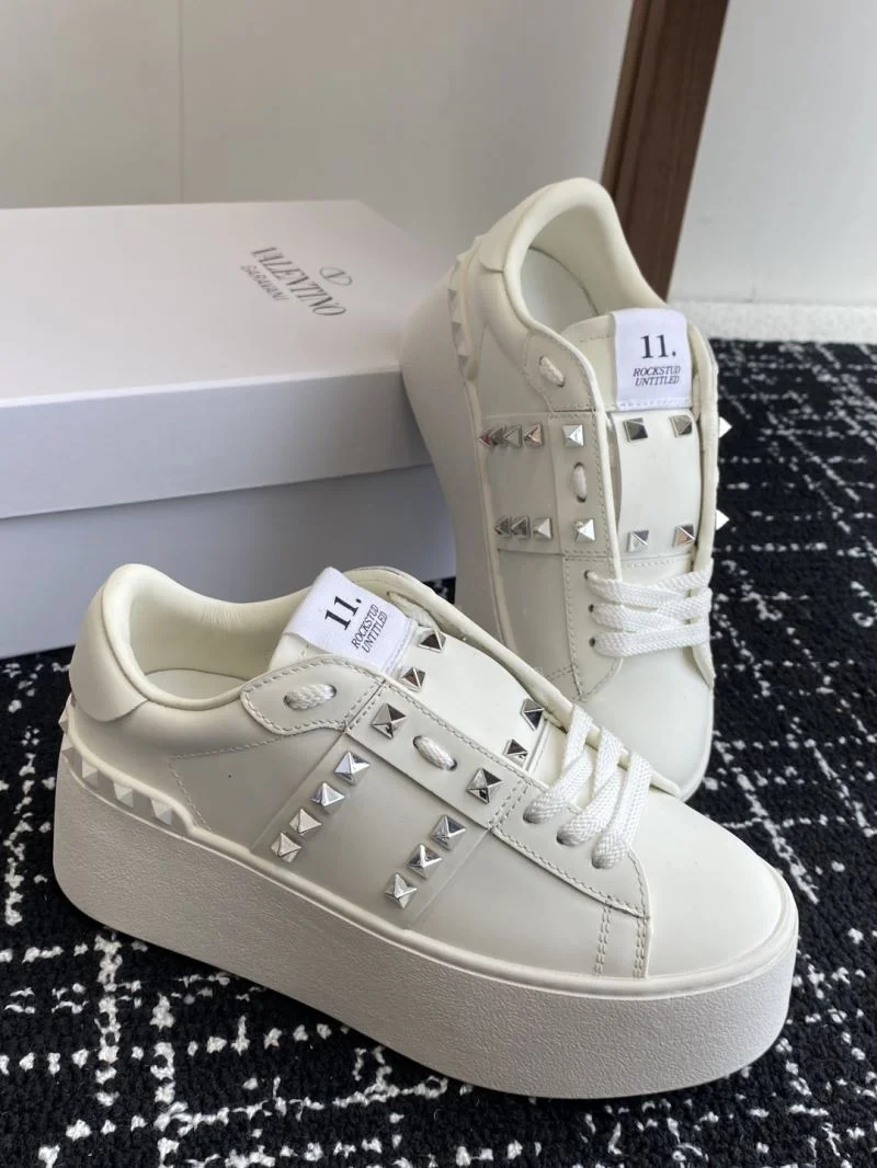Valentino Rockstud Untitled Shoes Neat 36127