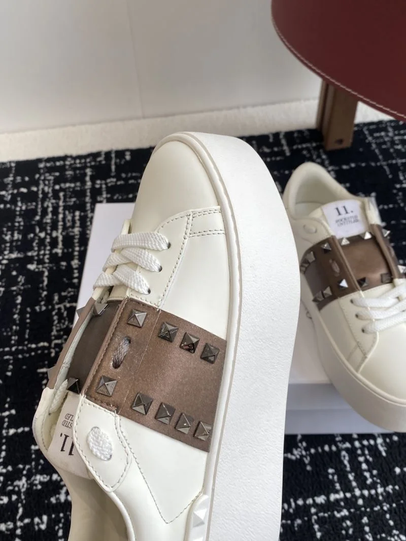 Valentino Rockstud Untitled Shoes WrinkleFree 36104