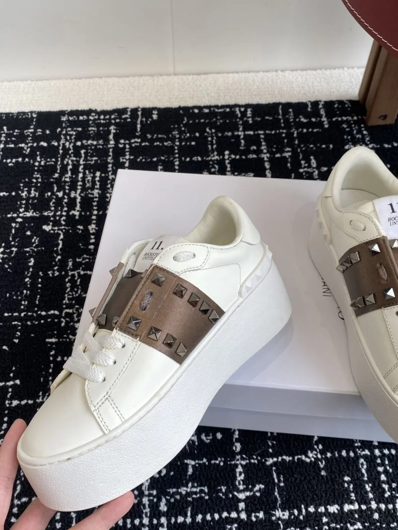 Valentino Rockstud Untitled Shoes WrinkleFree 36104