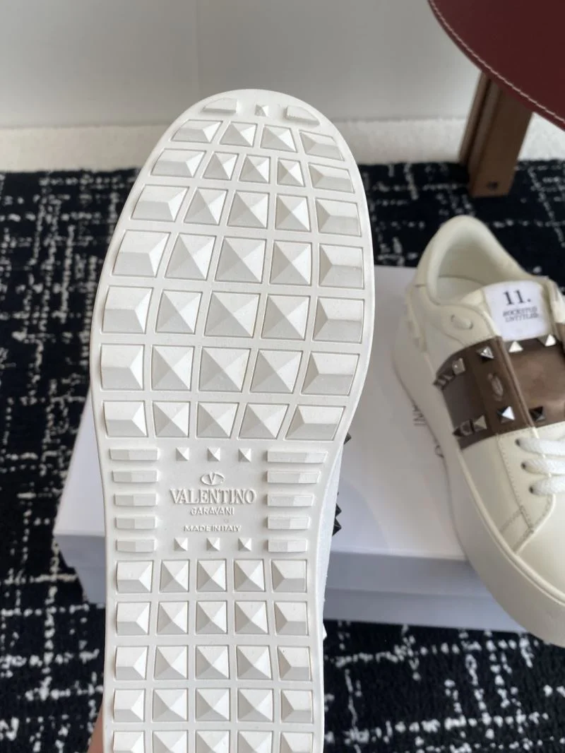Valentino Rockstud Untitled Shoes WrinkleFree 36104