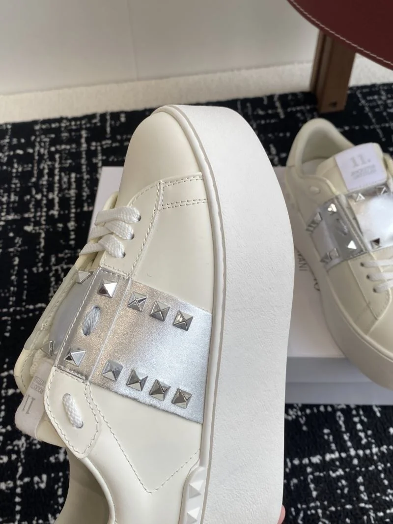 Valentino Rockstud Untitled Shoes ComfortFit 36102
