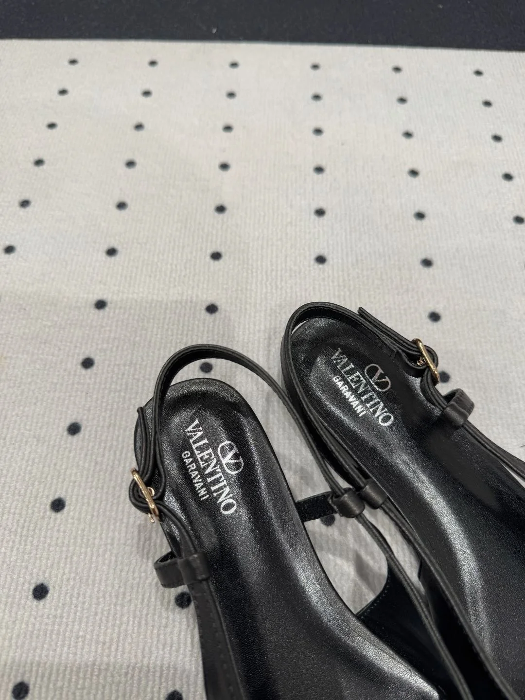 Valentino Sandals Packable 36254