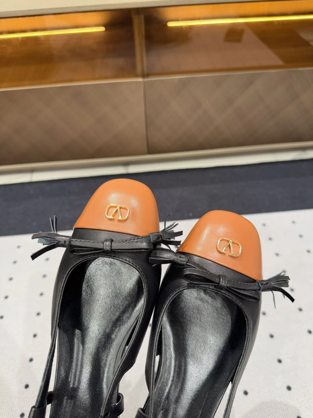 Valentino Sandals EyeCatching 36245