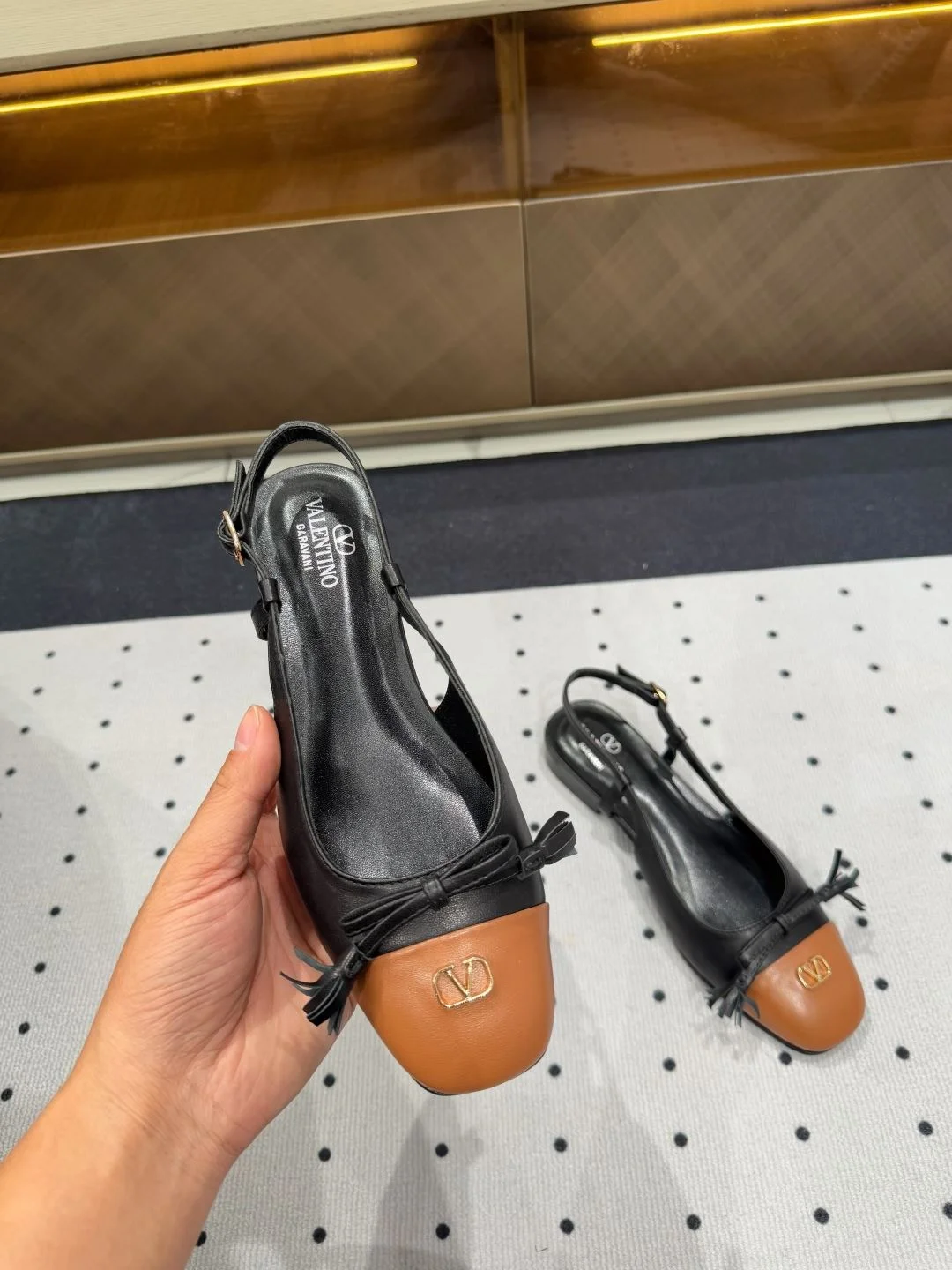 Valentino Sandals EyeCatching 36245