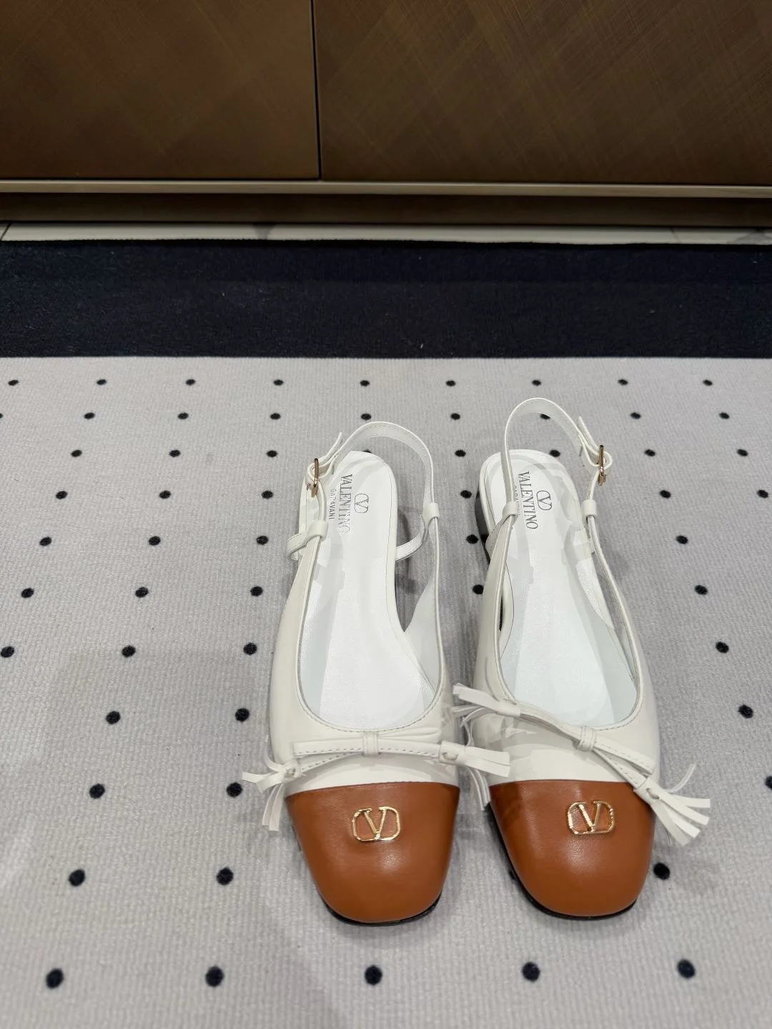 Valentino Sandals Timeless 36251