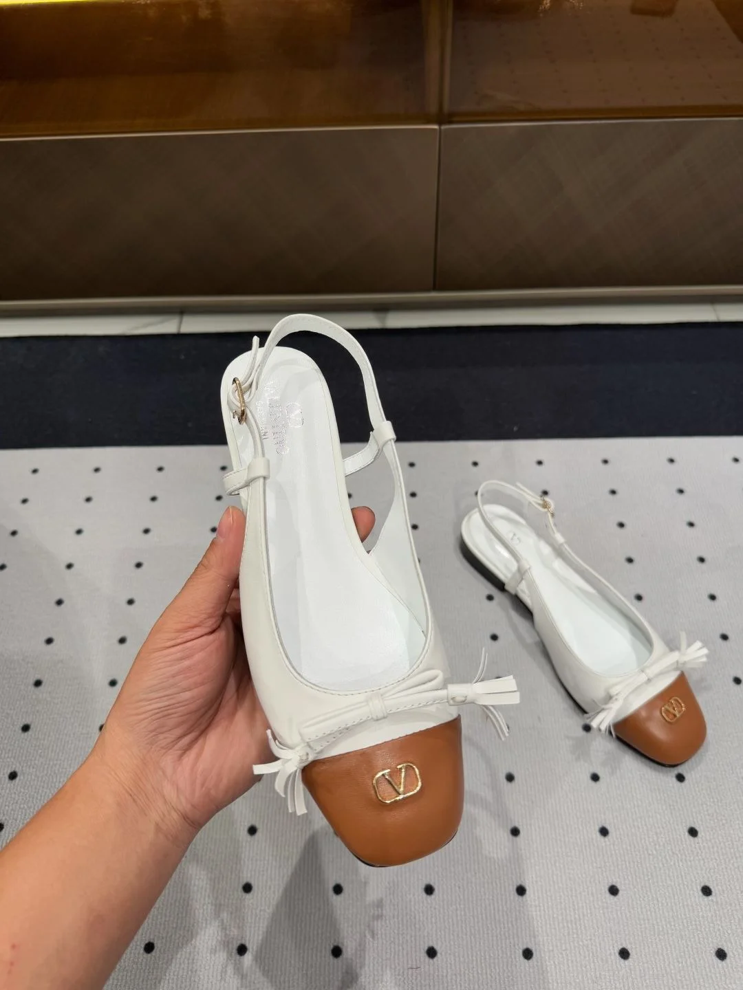 Valentino Sandals Timeless 36251