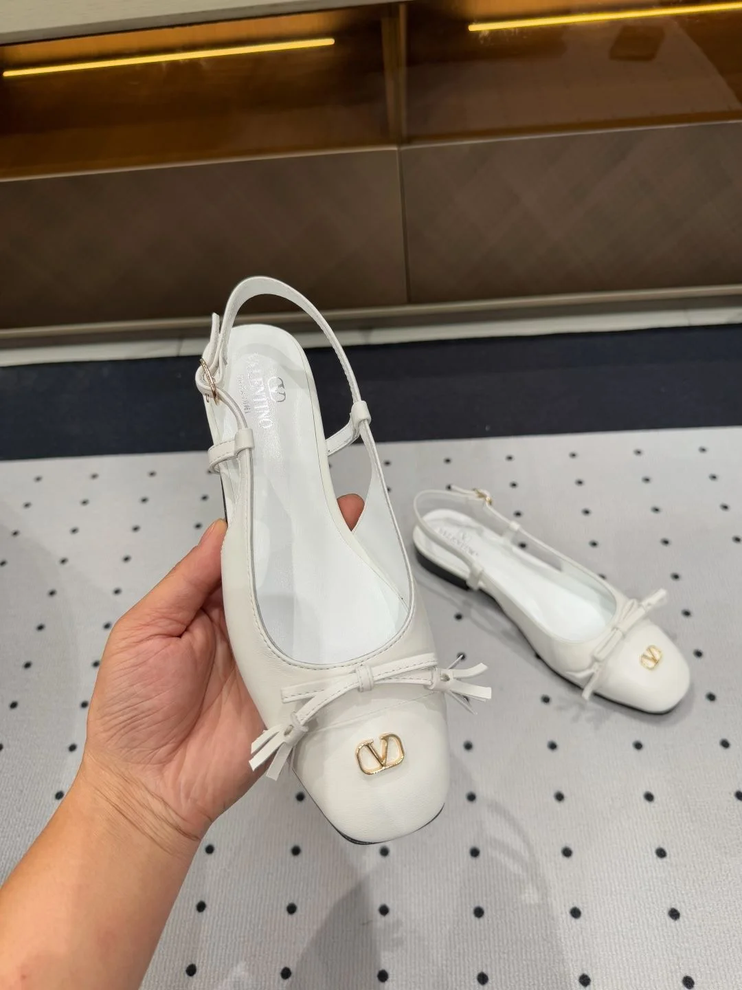 FashionForward Valentino Sandals 36255