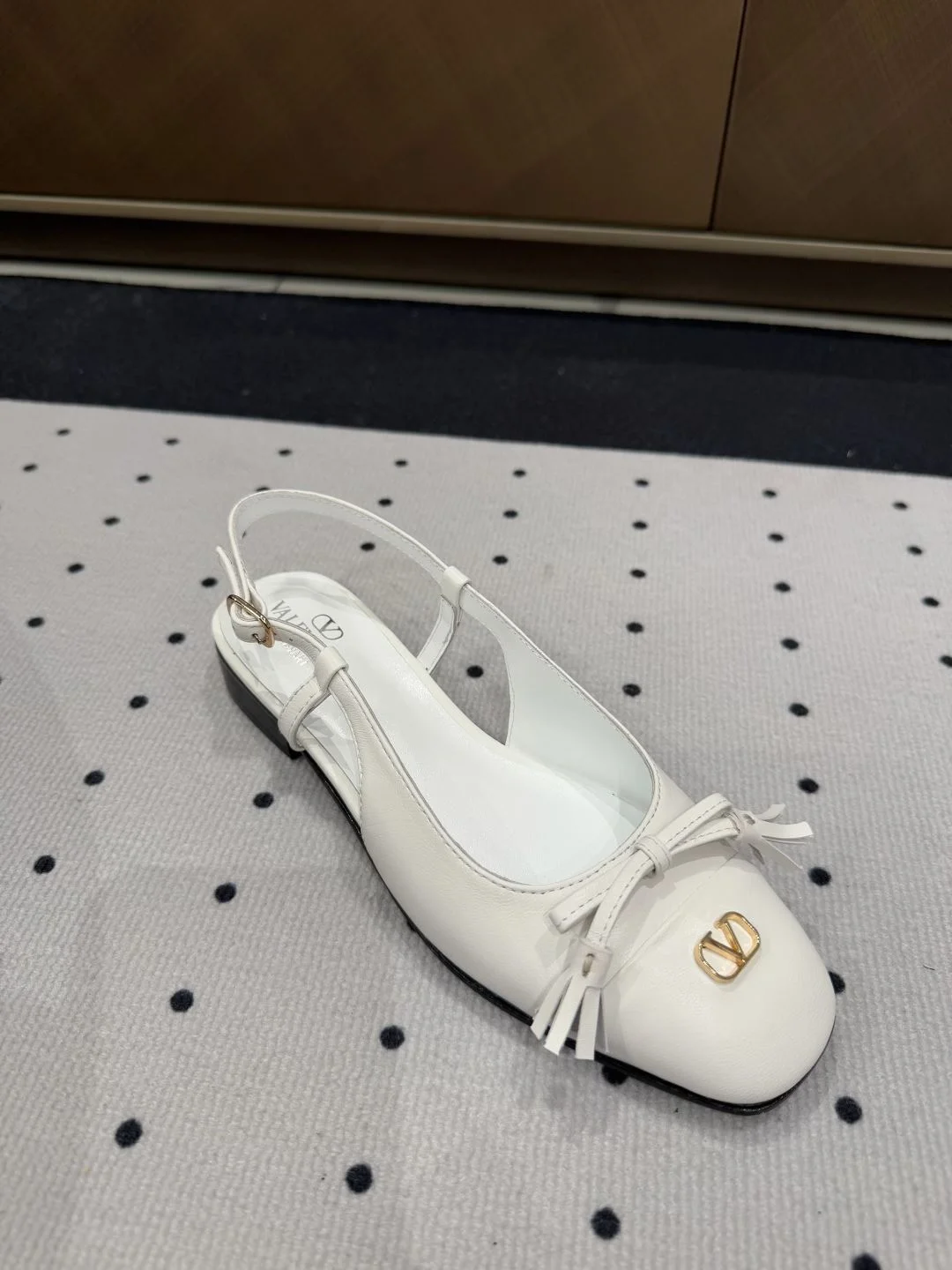FashionForward Valentino Sandals 36255