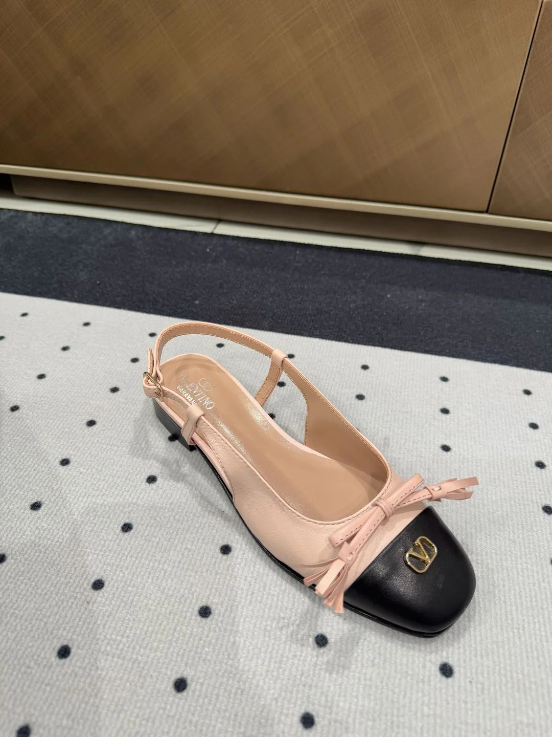Valentino Sandals ZeroBulk 36256