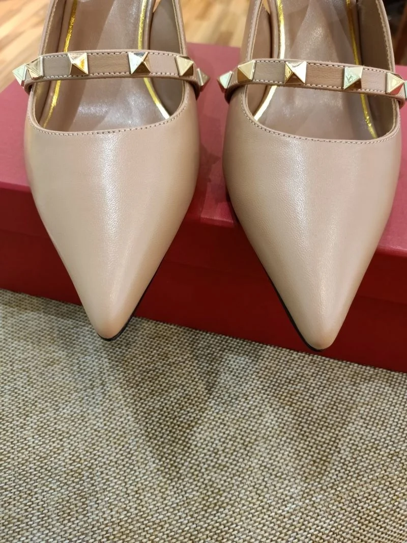 Breathable Valentino Sandals 36692