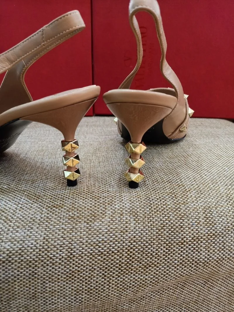 Breathable Valentino Sandals 36692
