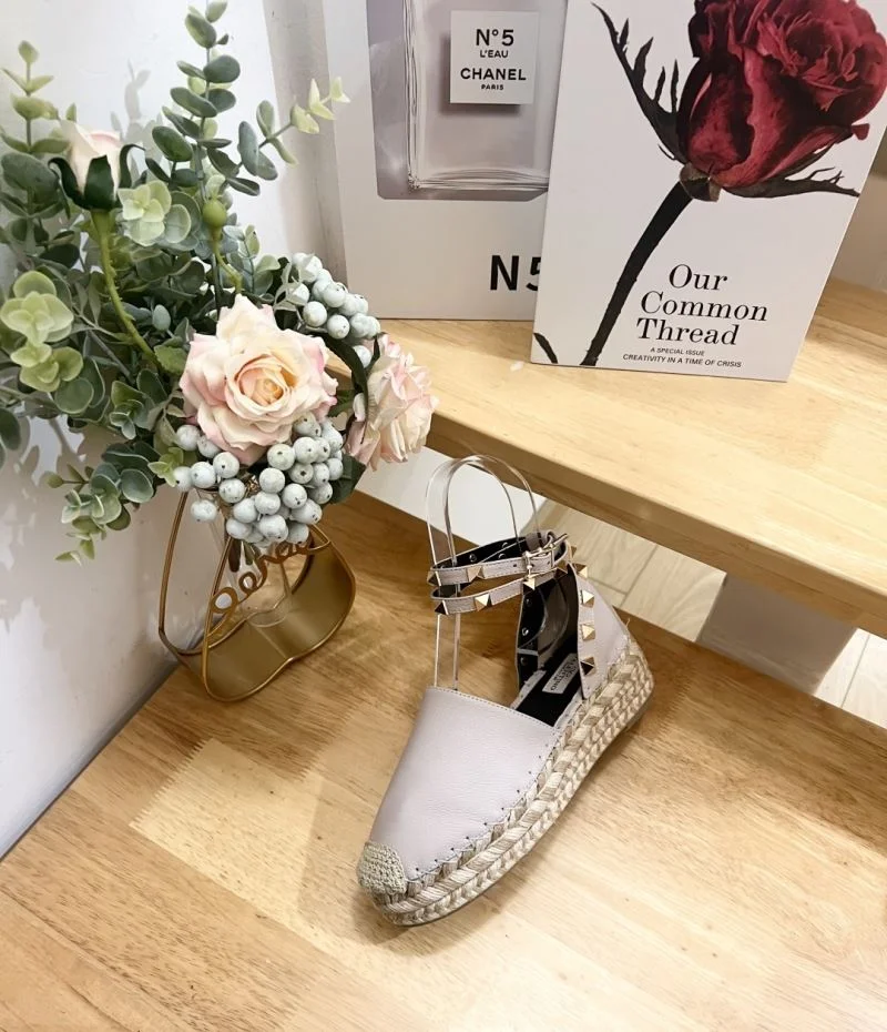 Contemporary Valentino Sandals 36686
