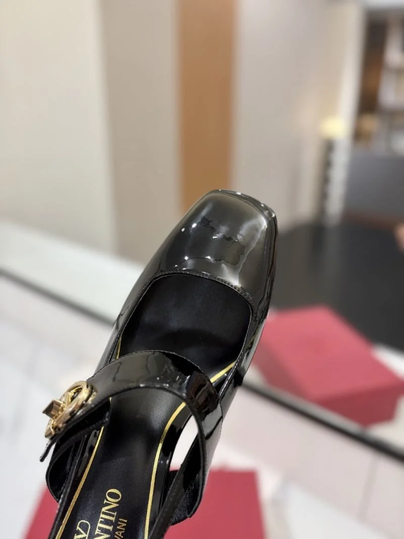 Valentino Sandals FlexibleFit 36700