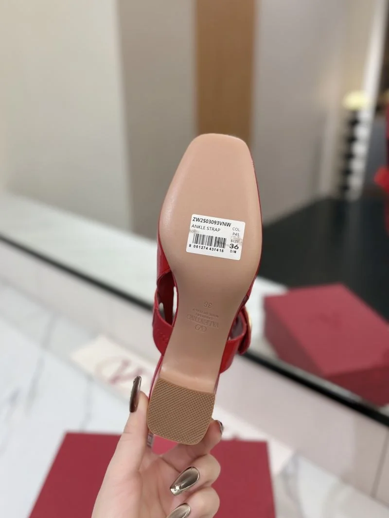 Cozy Valentino Sandals 36699