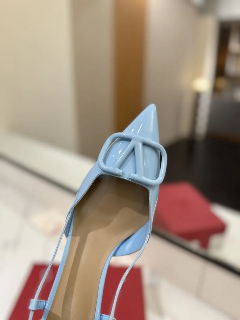 QuickDry Valentino Sandals 36691