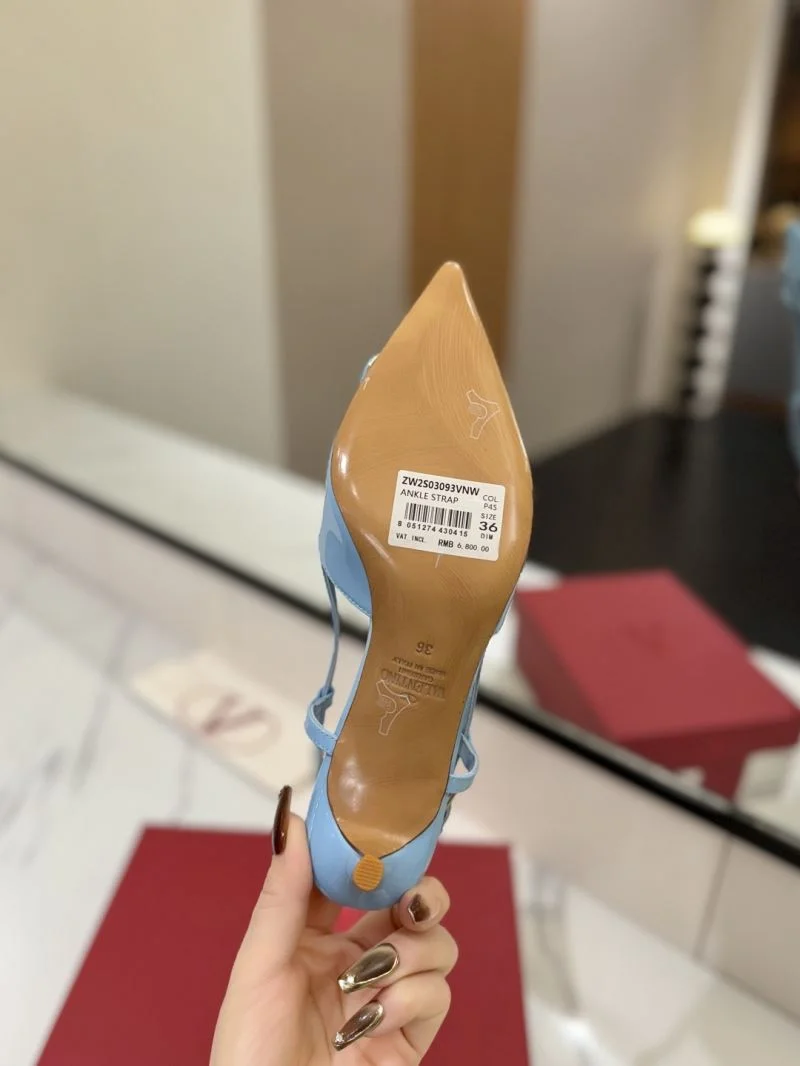 QuickDry Valentino Sandals 36691