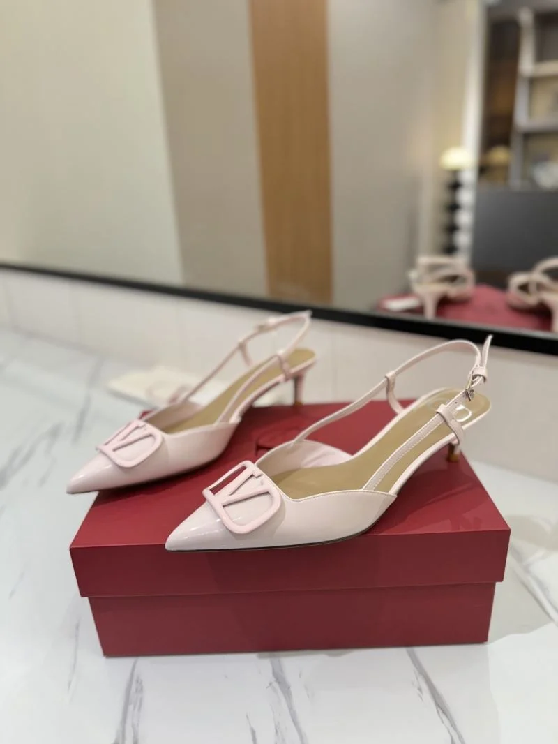 Cozy Valentino Sandals 36683