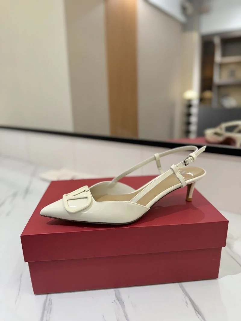 Classic Valentino Sandals 36681