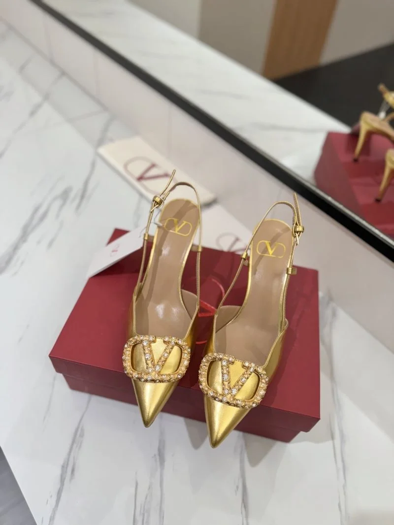 FlexibleFit Valentino Sandals 36678
