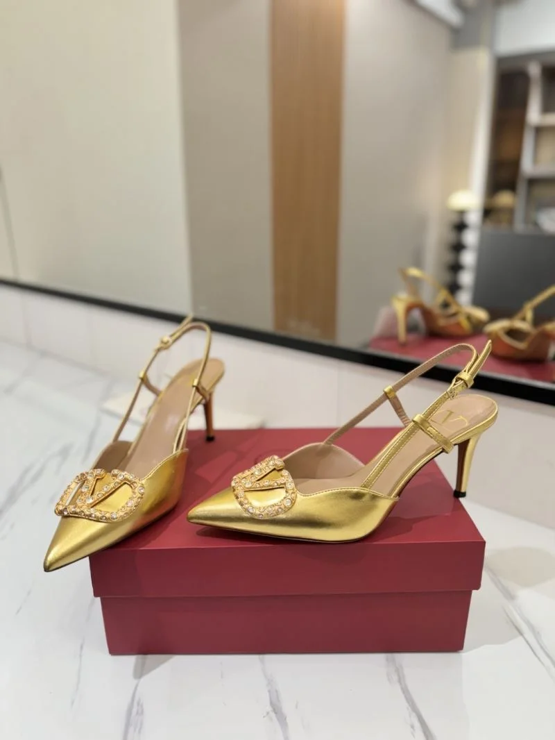 FlexibleFit Valentino Sandals 36678