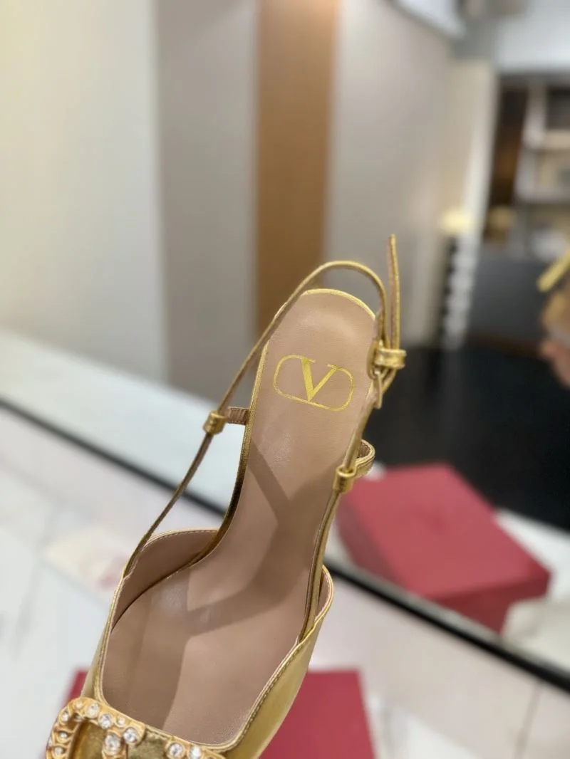 FlexibleFit Valentino Sandals 36678