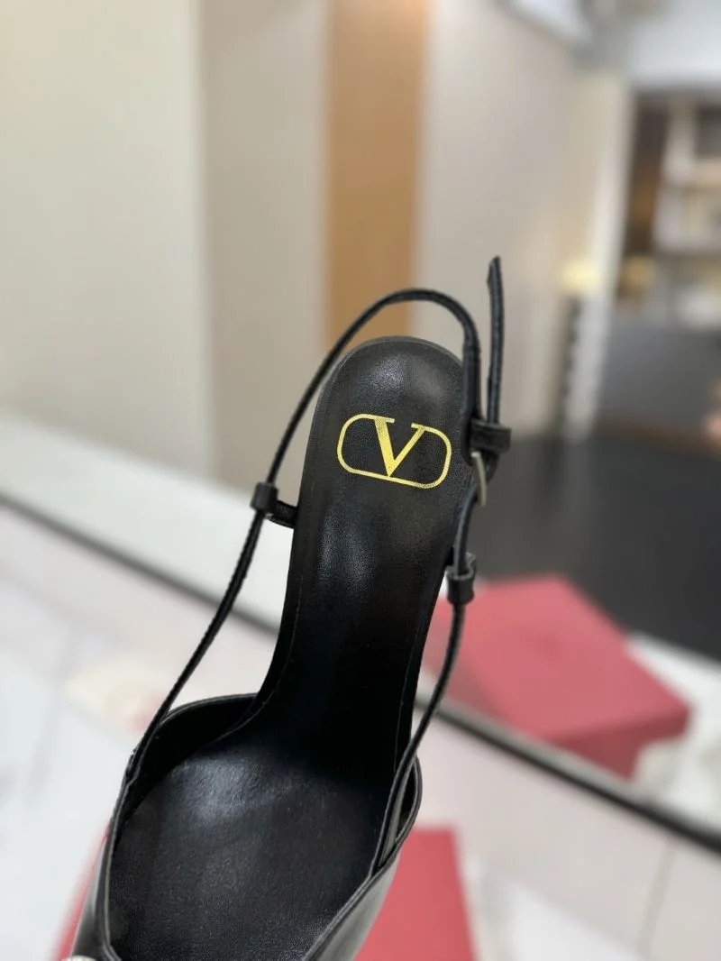 SoftTouch Valentino Sandals 36661