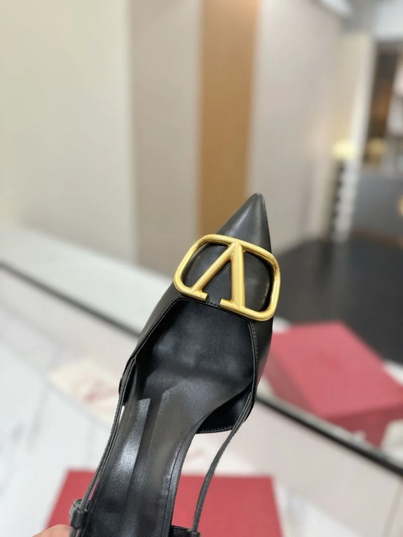 Valentino Sandals Sophisticated 36658