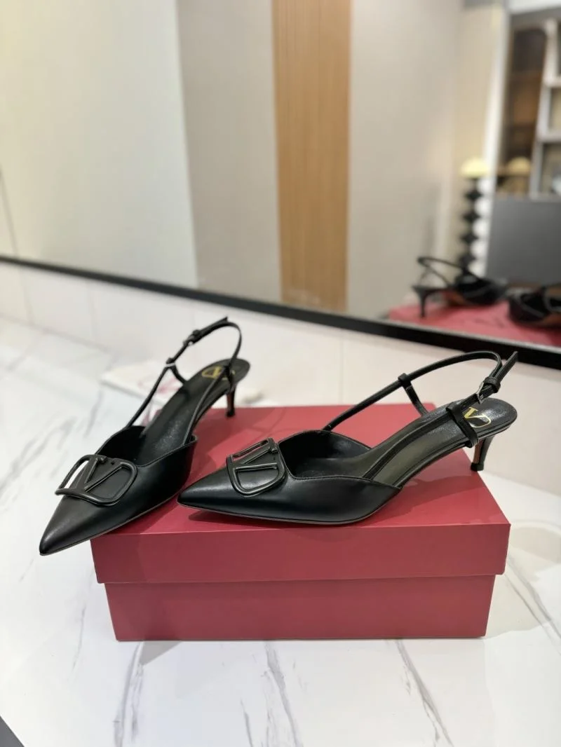 Valentino Sandals HighQuality 36673