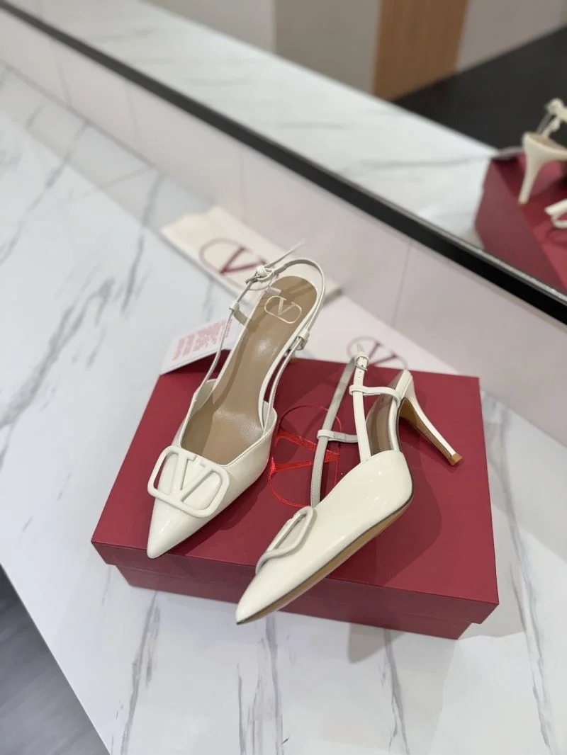 HighPerformance Valentino Sandals 36667